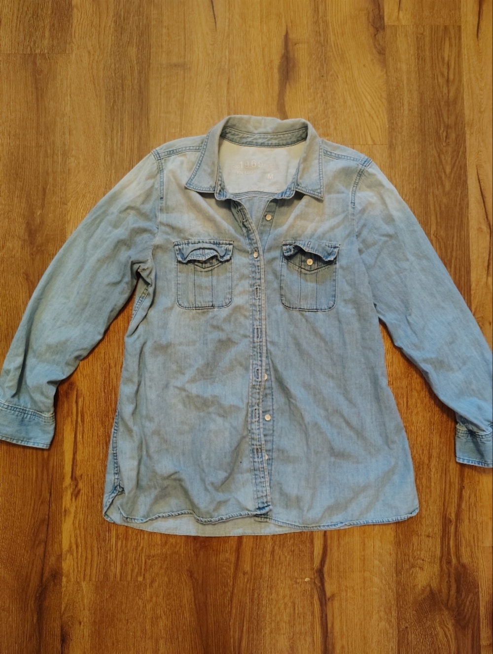 GAP Light Blue Denim Button-Down Shirt - Picture 2 of 5